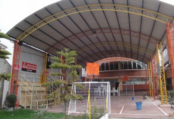 2 Coliseos para actividades deportivas y recreativas